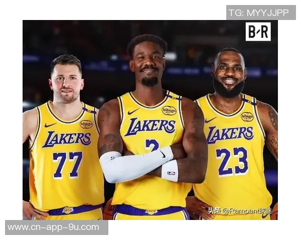 艾顿加盟湖人后将如何影响球队表现布克表示期待未来发展 艾顿加盟湖人后将如何影响球队表现布克表示期待未来发展