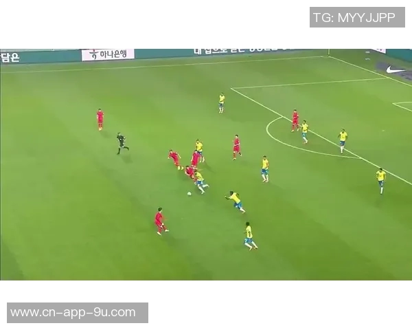 金玟哉铲倒库尼亚引发争议表现不满情绪火气十足 金玟哉铲倒库尼亚引发争议表现不满情绪火气十足