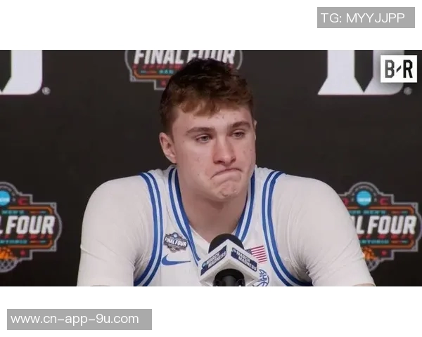 弗拉格季前赛首秀感受愉快根据防守调整战术简化比赛过程 弗拉格季前赛首秀感受愉快根据防守调整战术简化比赛过程