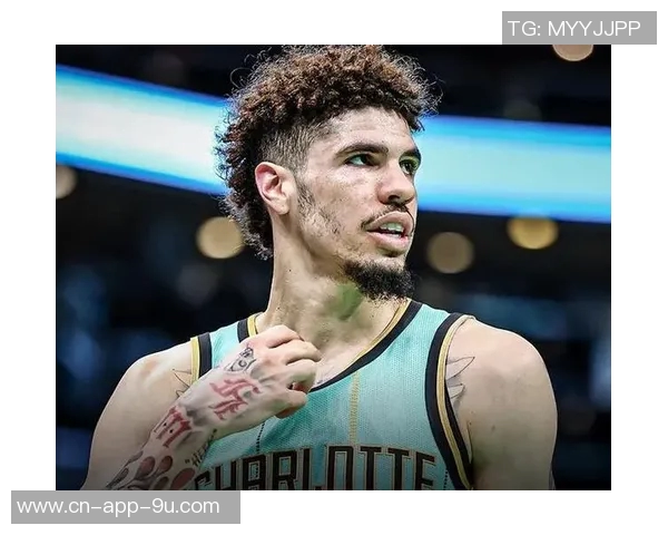 字母哥80年代复古风P图曝光发型绝对能上毕业纪念册引发热议 字母哥80年代复古风P图曝光发型绝对能上毕业纪念册引发热议