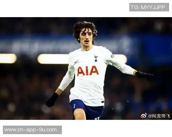 梅森梅利亚冬窗加盟热刺18岁爱尔兰前锋引发关注 梅森梅利亚冬窗加盟热刺18岁爱尔兰前锋引发关注