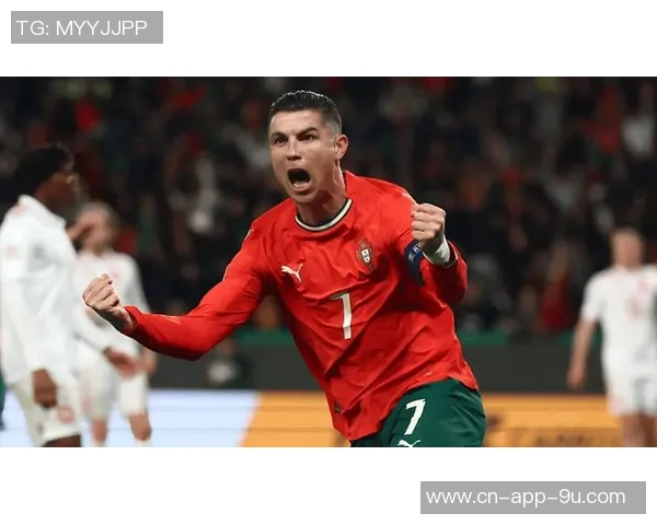 C罗40岁依旧神勇点射破门创造连续25年进球传奇